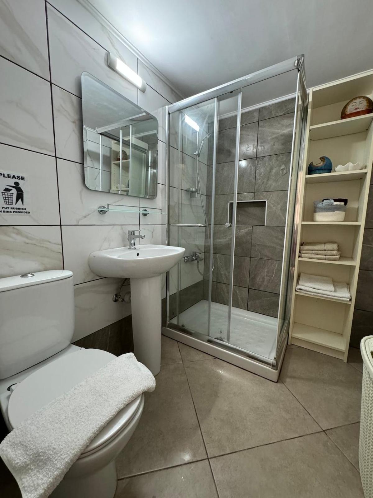 Seaside Serenity Villa ลาร์นาคา ภายนอก รูปภาพ