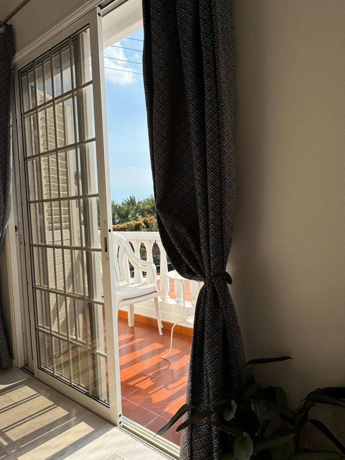 Seaside Serenity Villa ลาร์นาคา ภายนอก รูปภาพ