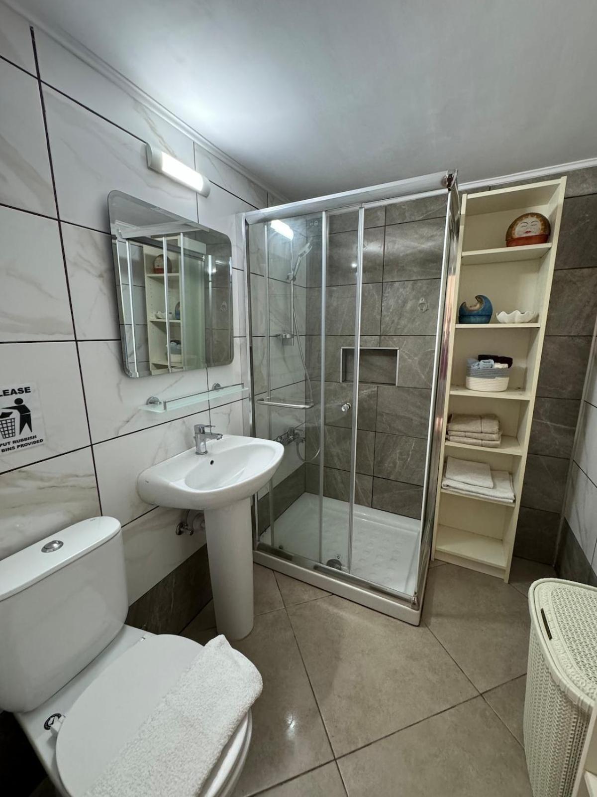 Seaside Serenity Villa ลาร์นาคา ภายนอก รูปภาพ